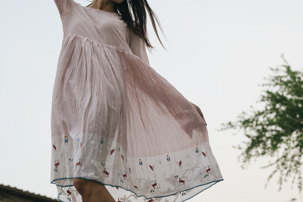PLEAT DRESS, RED\WHITE CHECKED - SAAKI
