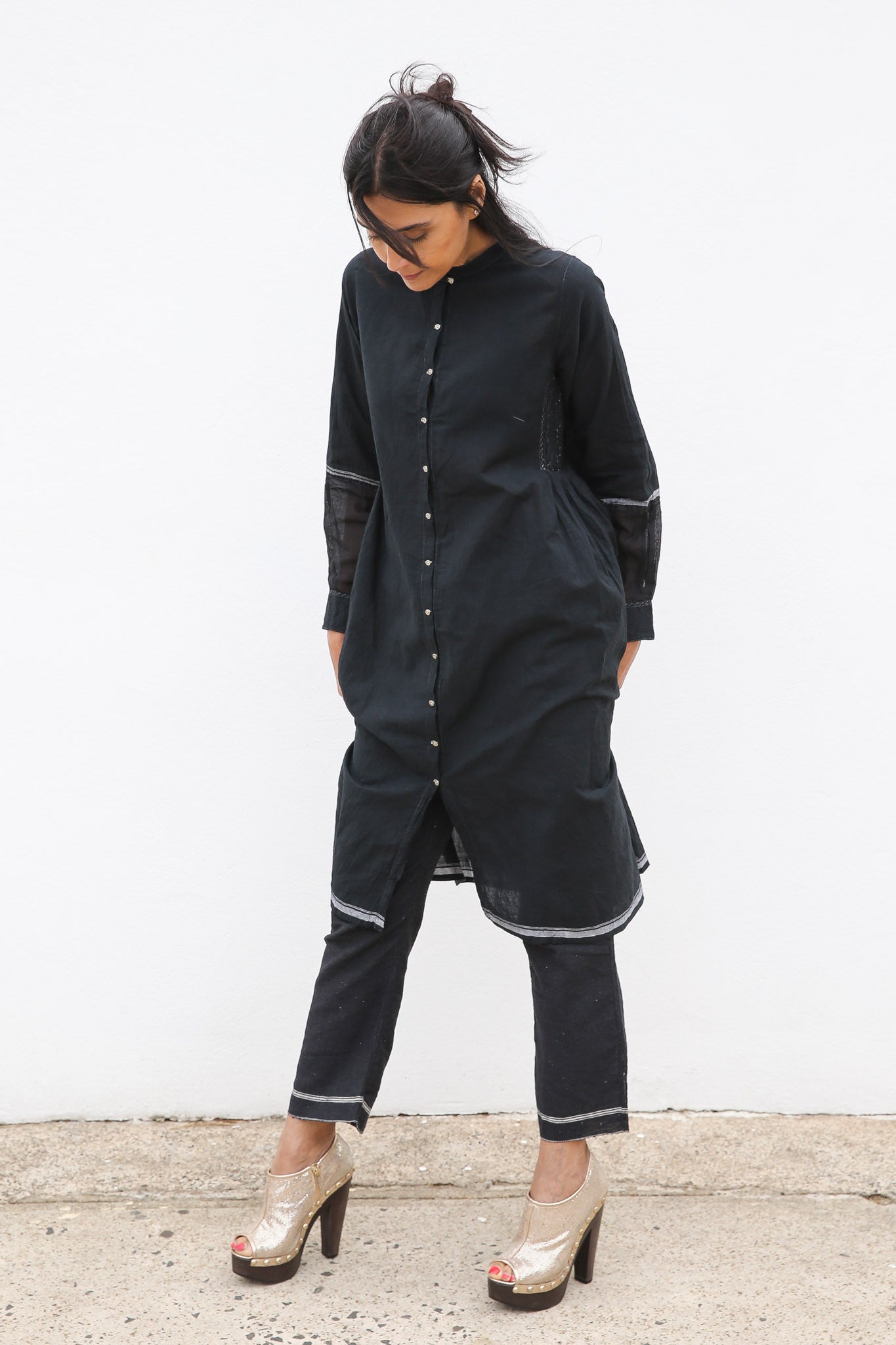 KHADI TROUSERS, BLACK HANDWOVEN - SAAKI