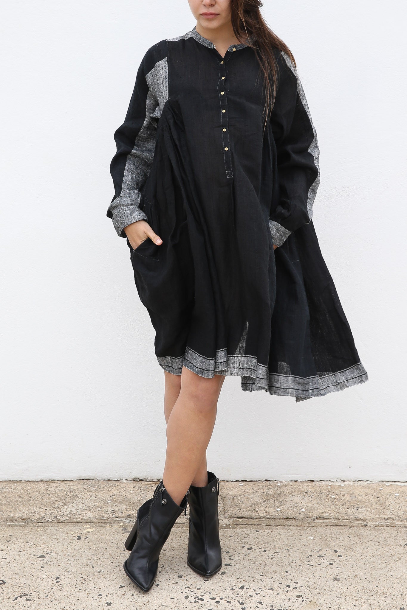 RANGREZ SILK SHIRT DRESS, BLACK HANDWOVEN - SAAKI