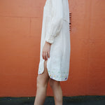 RUCHED CUFF SHIRT DRESS, ECRU - SAAKI