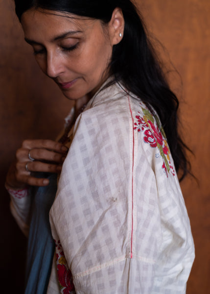 MEERA SHIRT, WHITE BLOCKPRINT COTTON