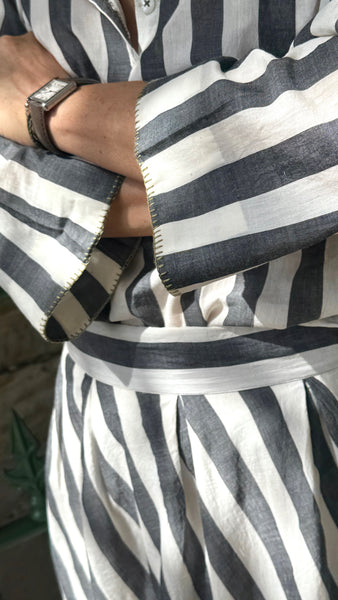 YAMUNA SHIRT, IVORY / BLACK STRIPE COTTON
