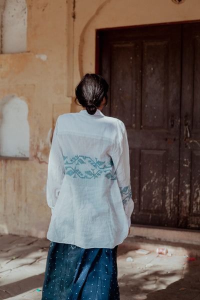 SKY JAMDANI SHIRT, WHITE // BLUE COTTON SILK