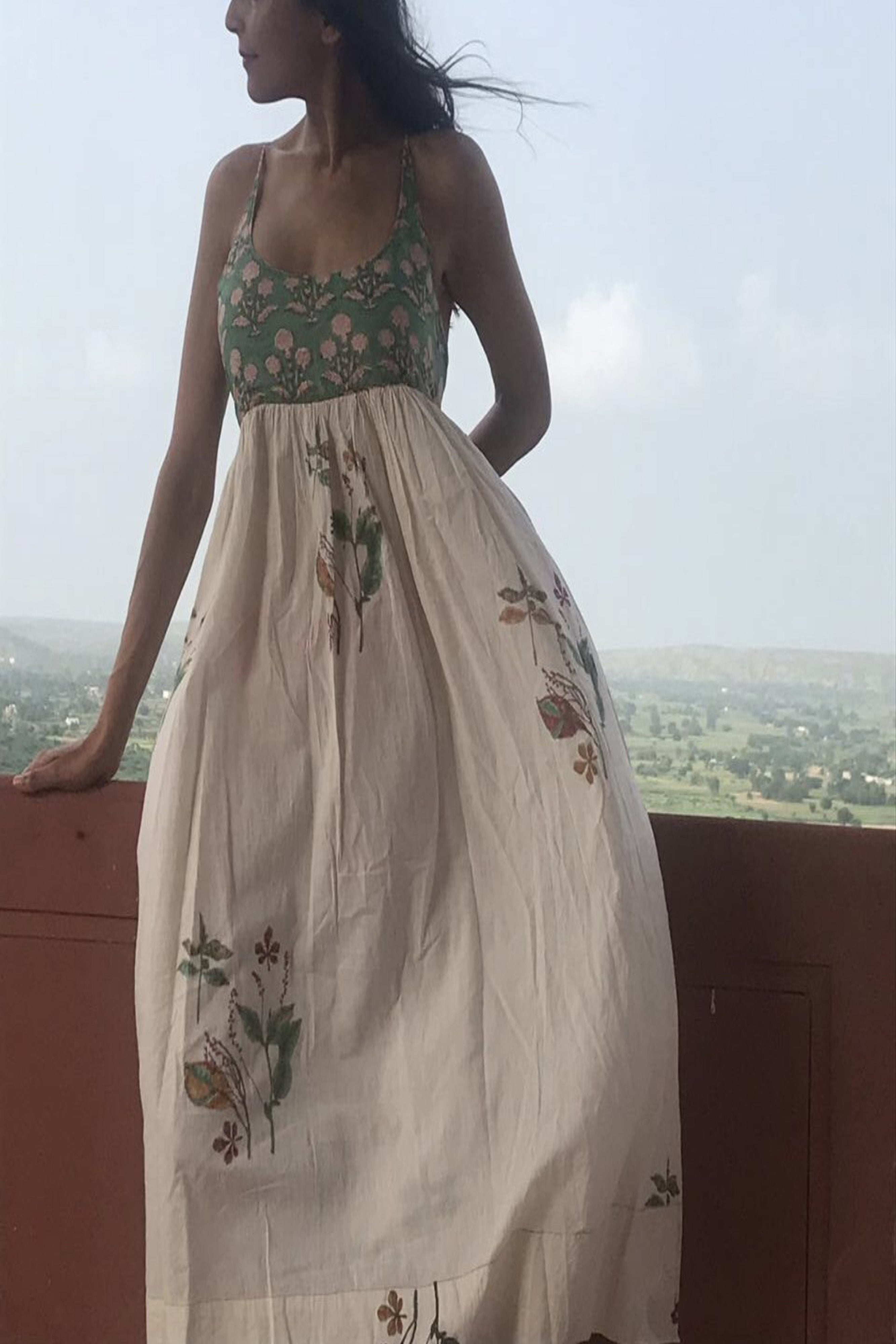 BOTANIC SLIP, IVORY BLOCKPRINT - SAAKI