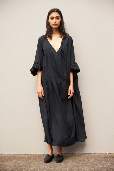 SARA DRESS, SILK BLACK