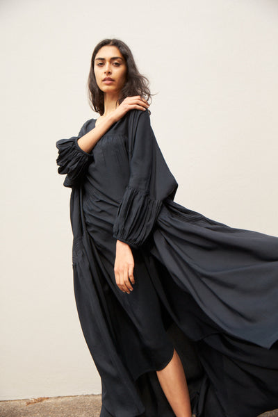 SARA DRESS, SILK BLACK