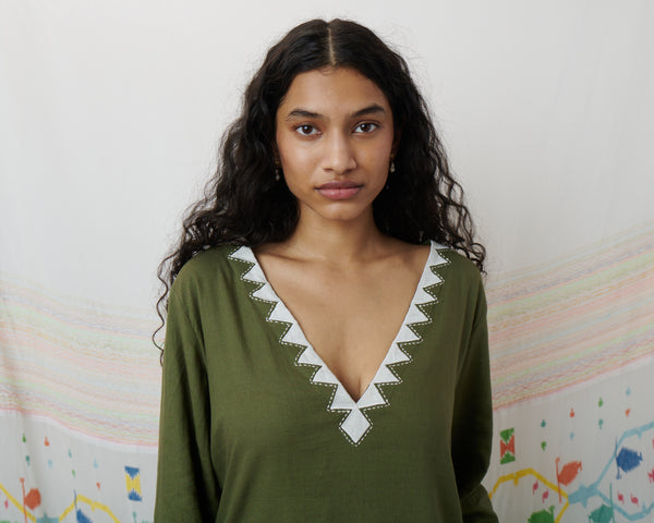 MARATA BLOUSE, OLIVE COTTON LINEN