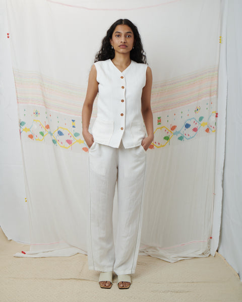 SUNITI PANT, WHITE COTTON LINEN