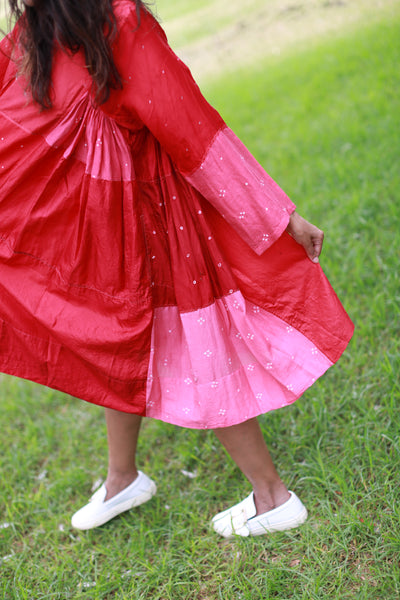 V-NECK BANDHINI KAFTAN DRESS, SHINY RED SILK - SAAKI