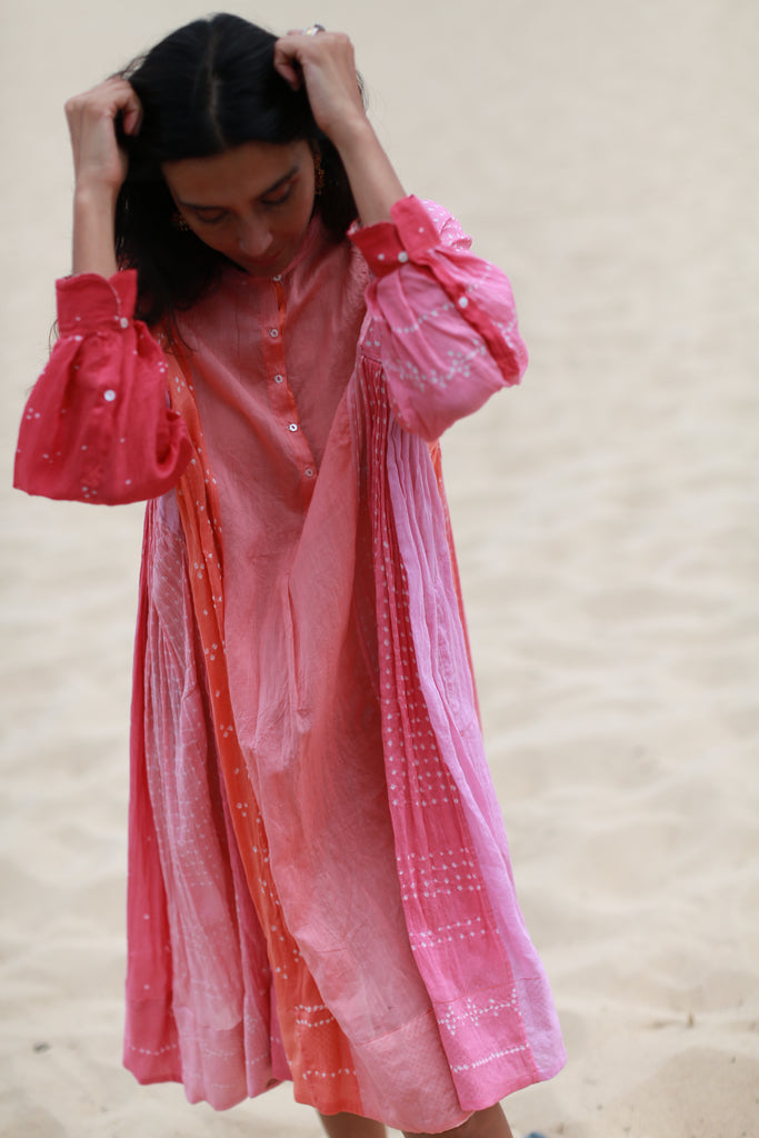 BANDHANI PANEL DRESS, PEACH - SAAKI