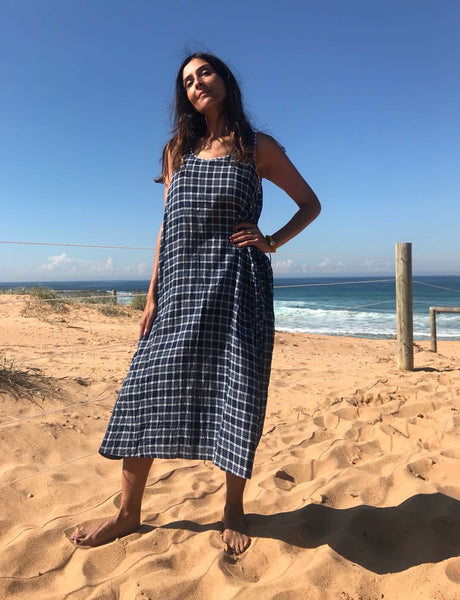 LONG CHECK SLIP DRESS, NAVY - SAAKI