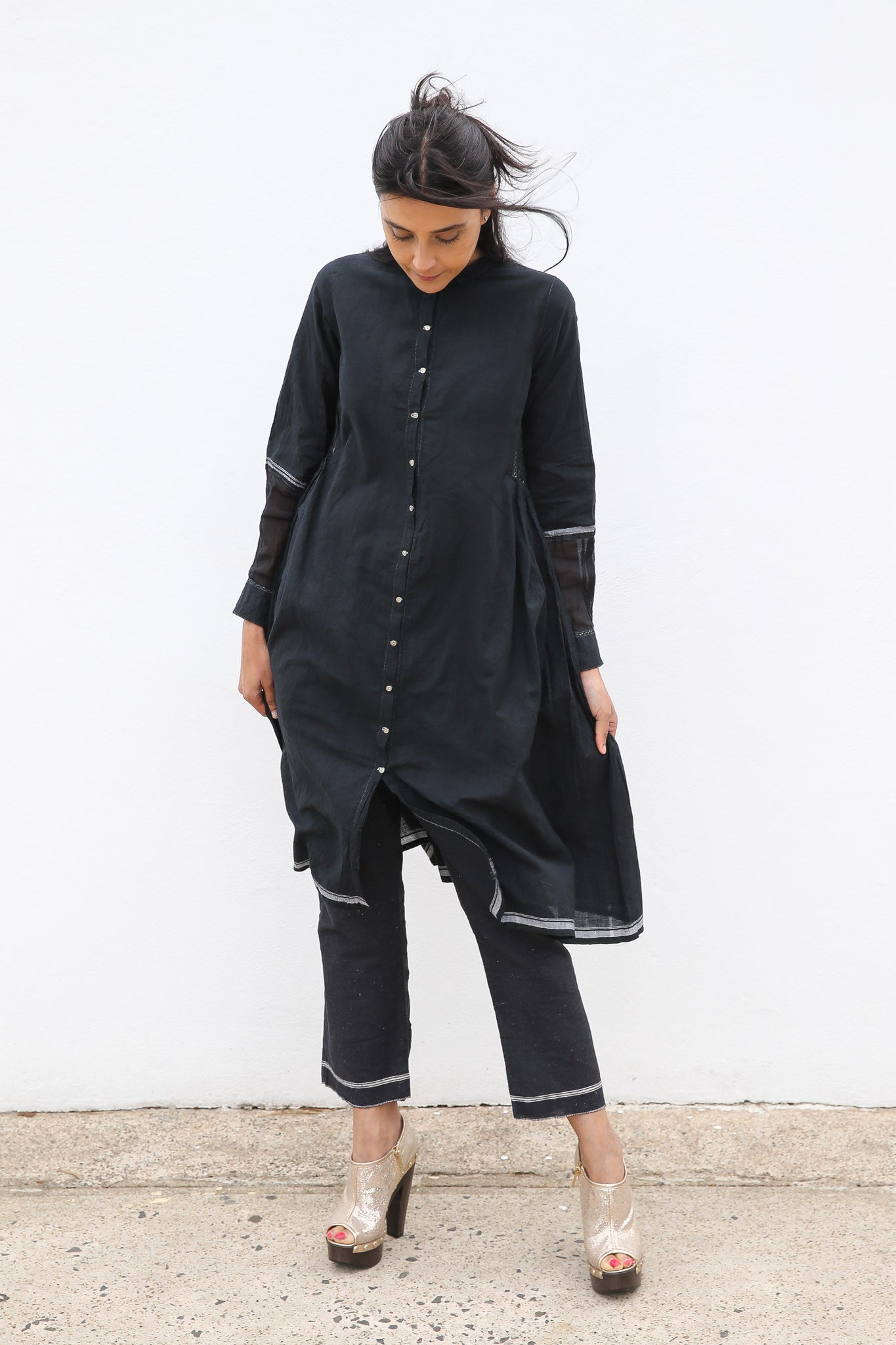 NOORI JACKET DRESS, BLACK HANDWOVEN - SAAKI