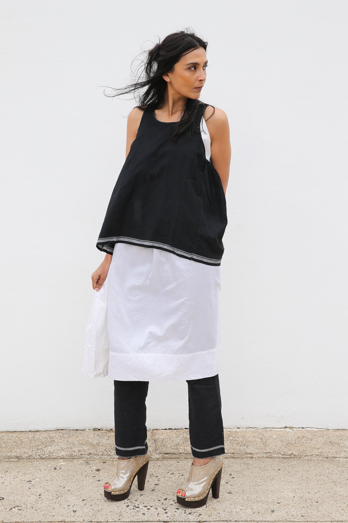 BANIYAAN TANK TOP, BLACK HANDWOVEN - SAAKI