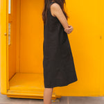 FLARED POCKET DRESS, BLACK - SAAKI
