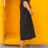 FLARED POCKET DRESS, BLACK - SAAKI