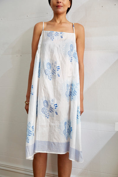 STRAP SILK DRESS, WHITE // BLUE - SAAKI