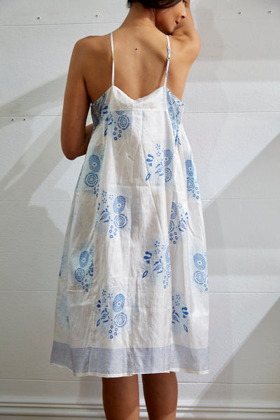 STRAP SILK DRESS, WHITE // BLUE - SAAKI