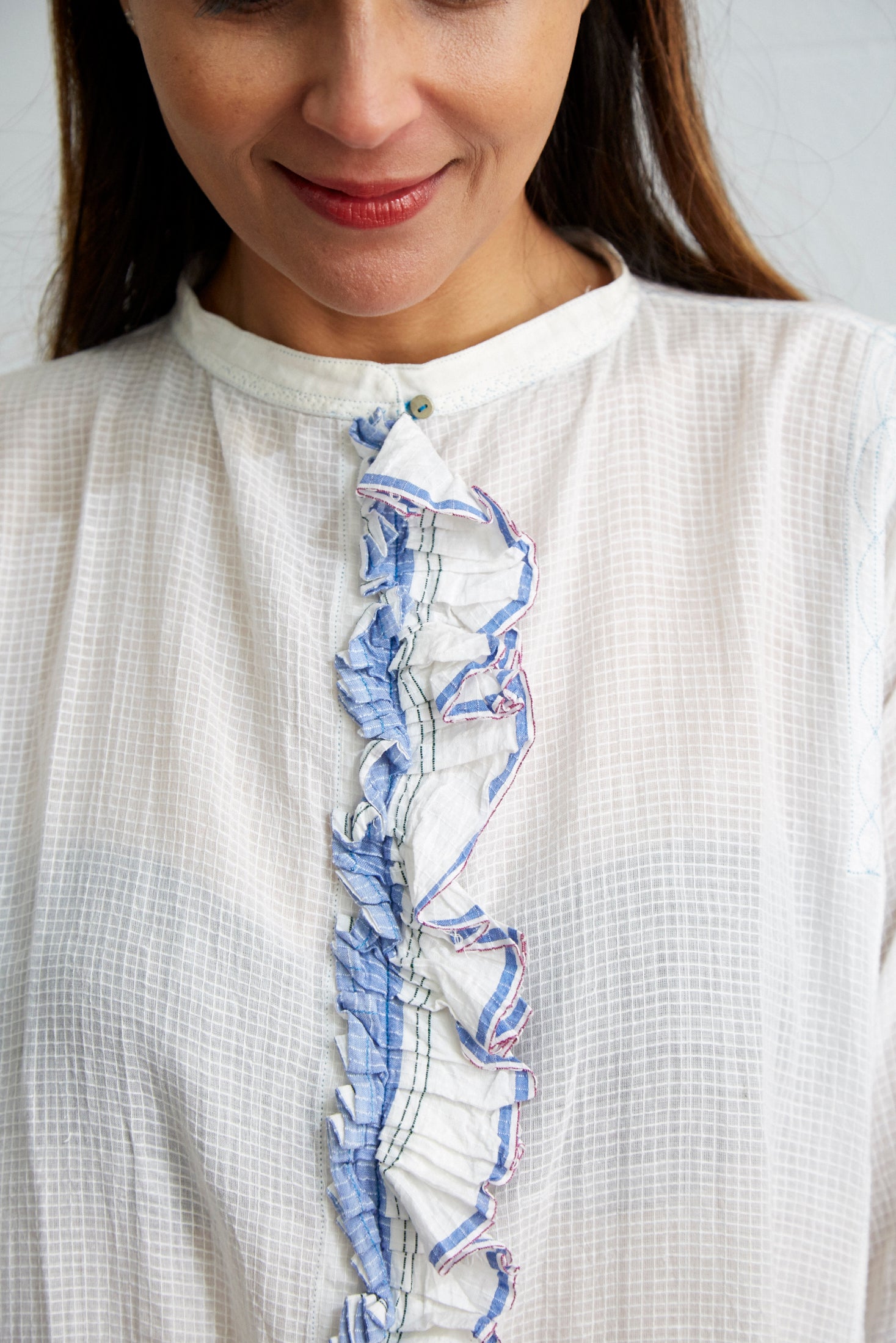 FRONT RUFFLE DRESS, WHITE // BLUE WAFFLE - SAAKI