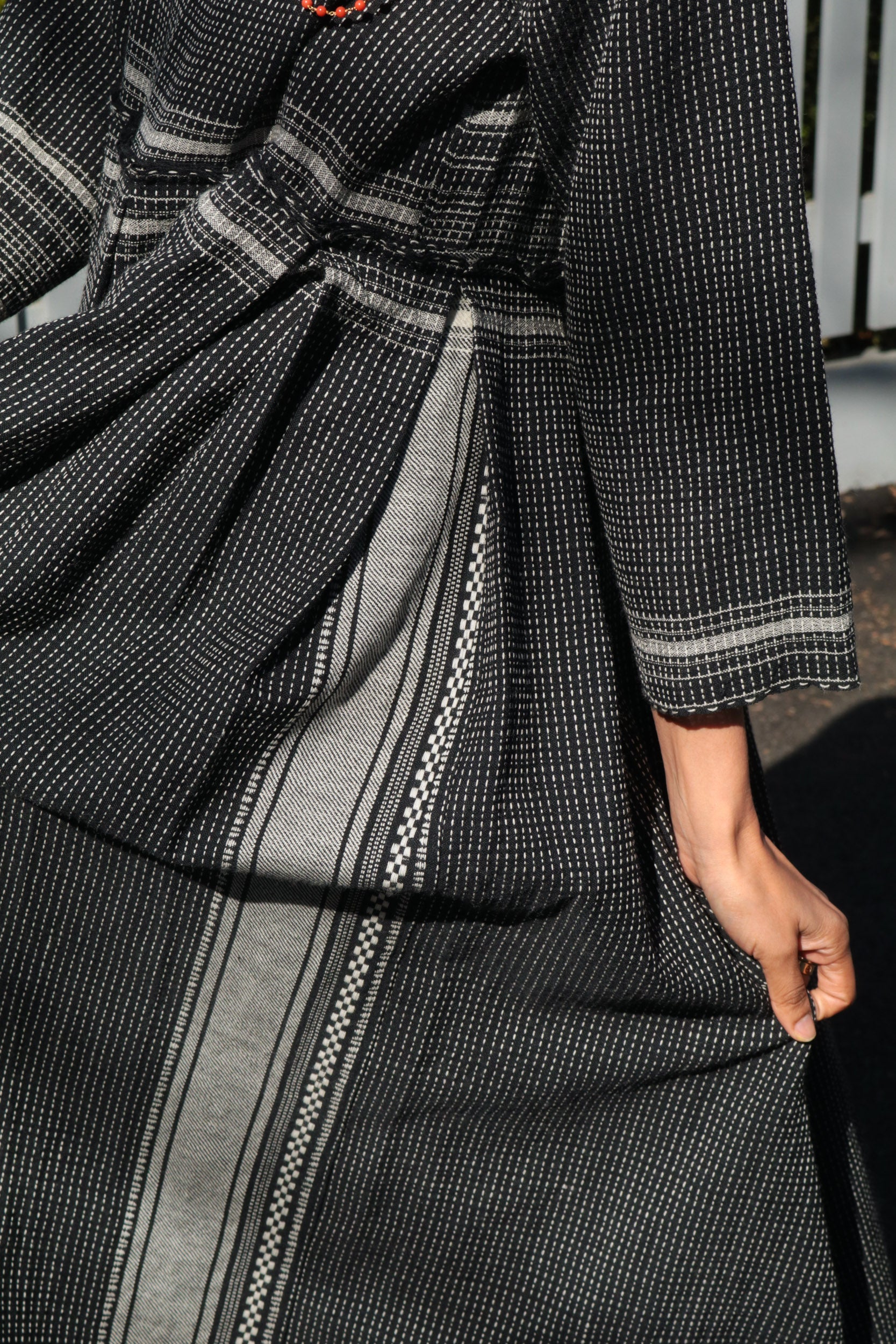 STITCH DRESS, BLACK WOOL - SAAKI
