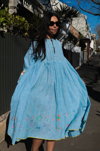 MUSLIN SHIRT DRESS, LIGHT BLUE - SAAKI