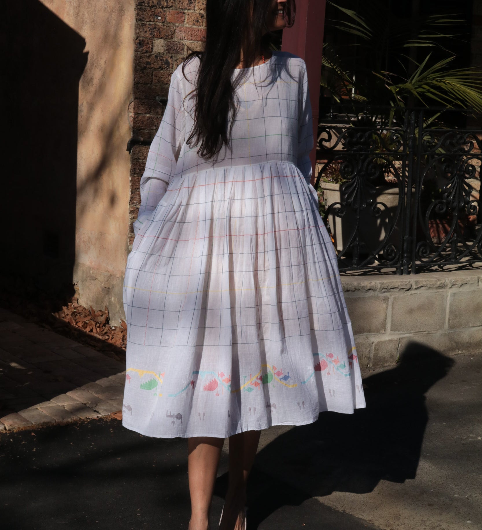 PLEATED BABYDOLL DRESS, WHITE CHECK - SAAKI