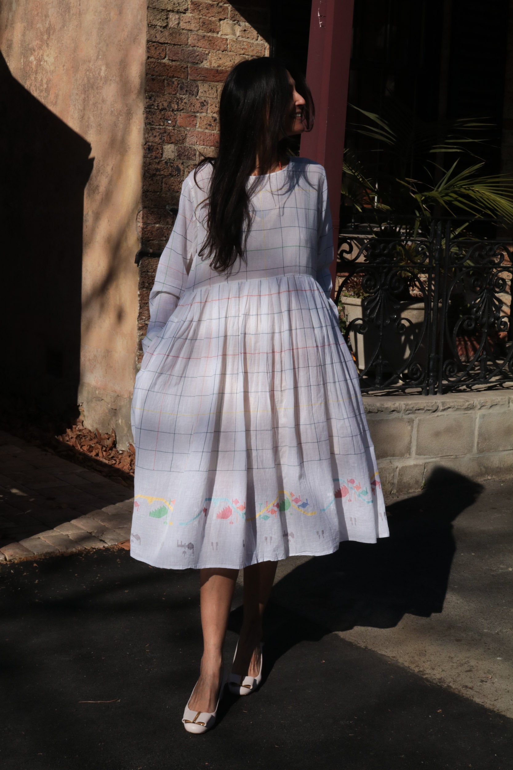 PLEATED BABYDOLL DRESS, WHITE CHECK - SAAKI