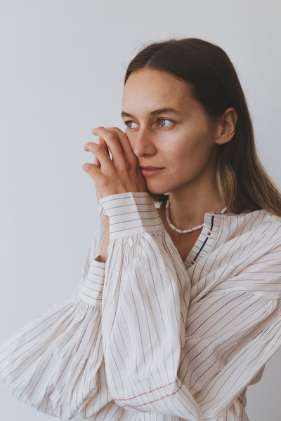 JASMINE SHIRT, IVORY/INDIGO PINSTRIPE COTTON