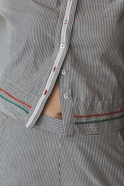 LEILA CROP, WHITE/BLACK PINSTRIPE COTTON