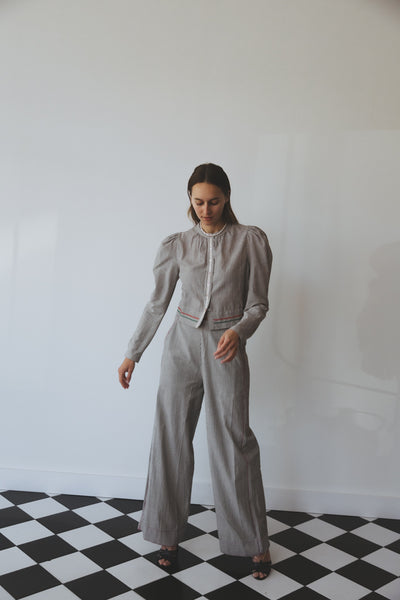 LEILA CROP, WHITE/BLACK PINSTRIPE COTTON