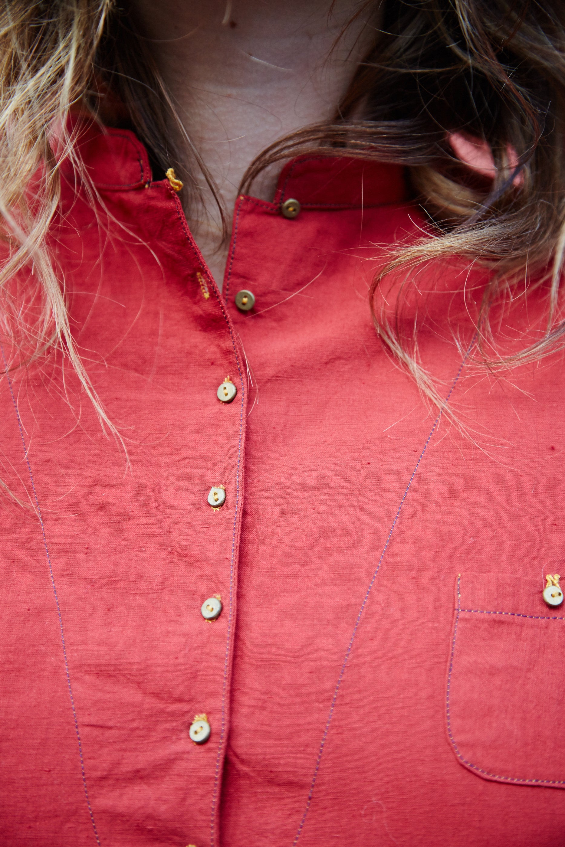 PLEATED CUFF SHIRT DRESS, RED - SAAKI