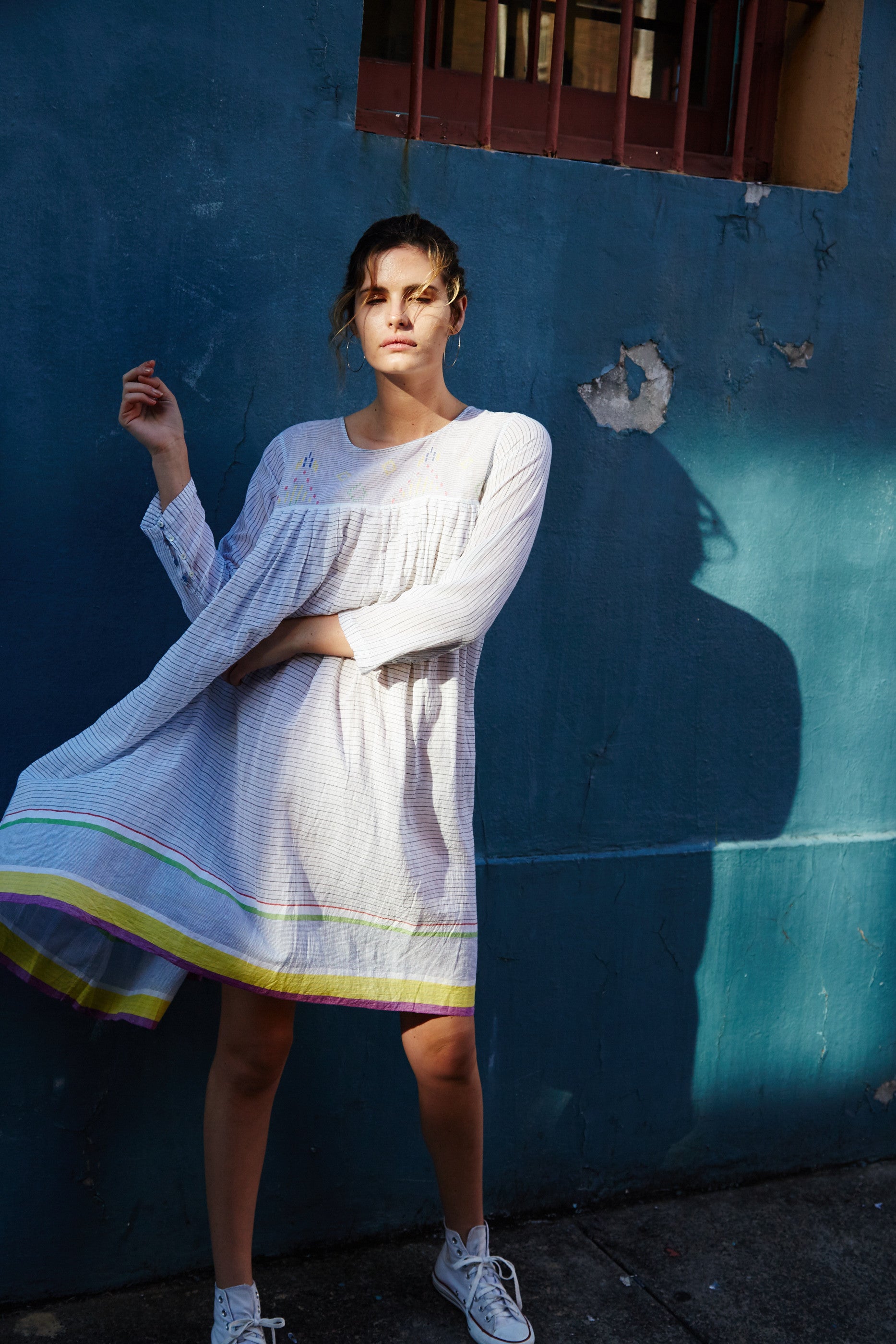 STRIPE PLEAT DRESS, WHITE/BLACK - SAAKI